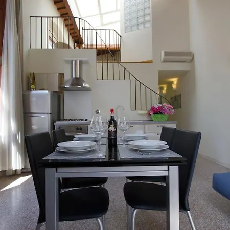 Santa Reparata Loft - *